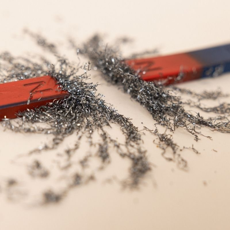 a magnet with silver shavings